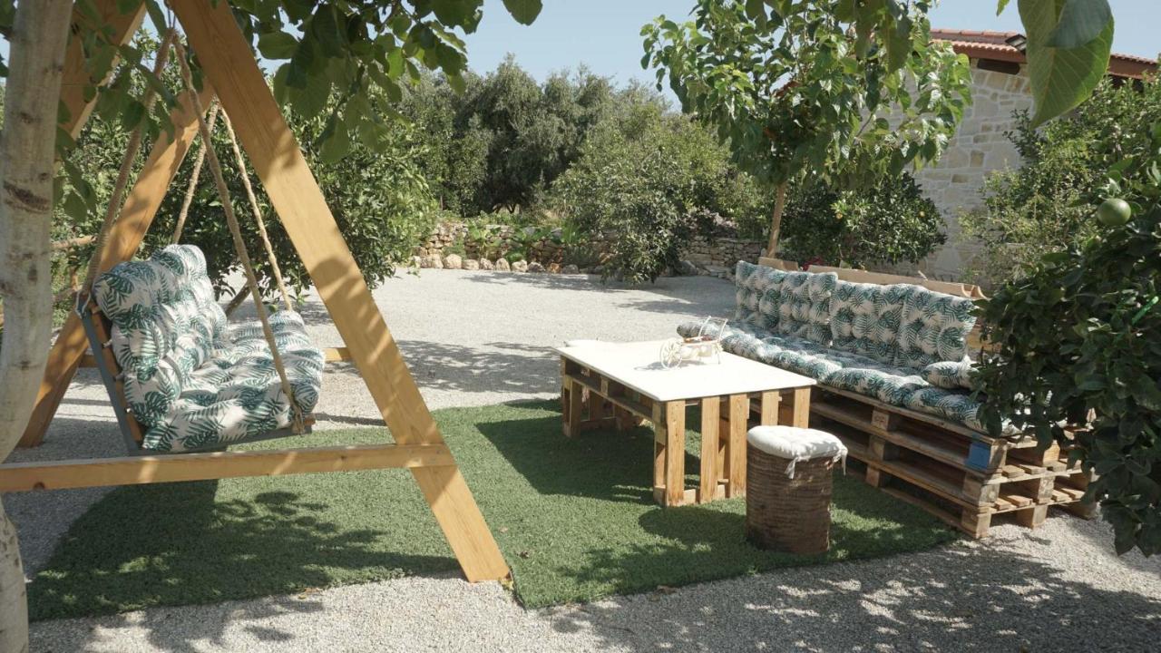 Studio Panagiota - Oasis Holiday Houses Kokkinos Pirgos Buitenkant foto