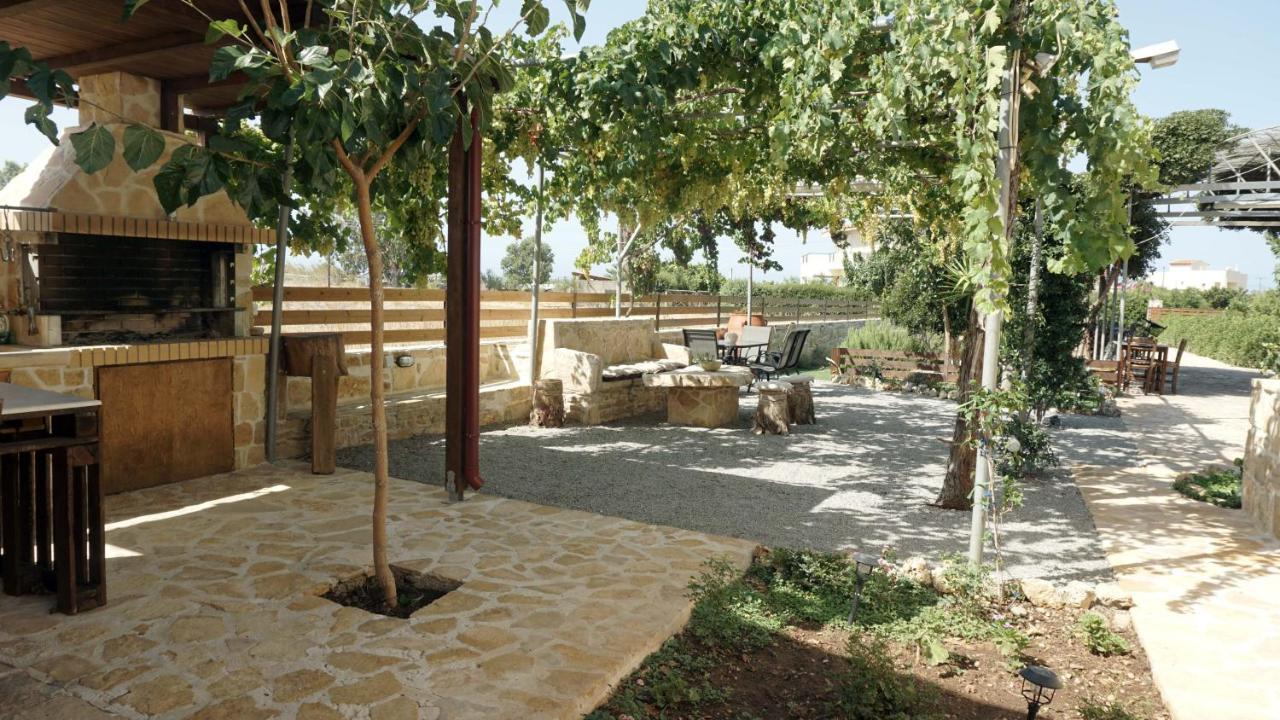 Studio Panagiota - Oasis Holiday Houses Kokkinos Pirgos Buitenkant foto